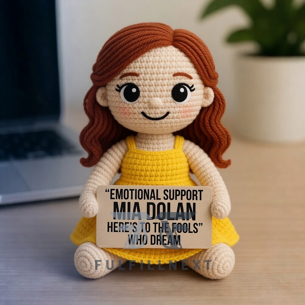 La La Land 10th Anniversay Crochet Doll - Image 3